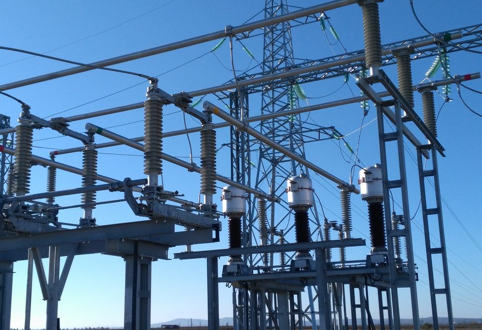 Энергетики ДРСК обновляют сетевую инфраструктуру в Артемовском городском округе  