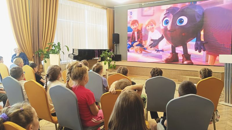 Вдохновленный «Дорогами света»: Магаданэнерго презентовало авторский мультфильм