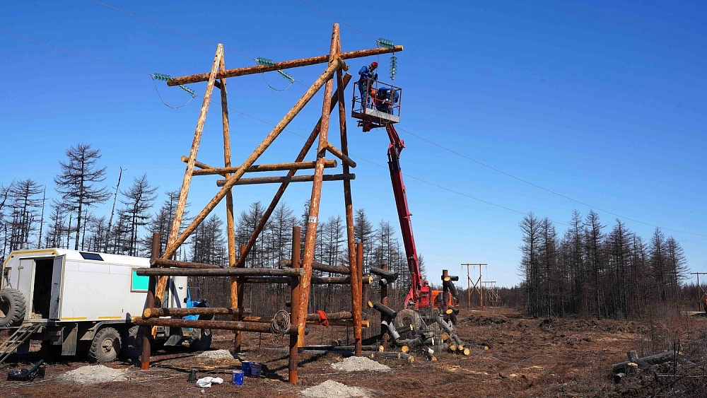 Специалисты Магаданэнерго отремонтировали 137 километров участков